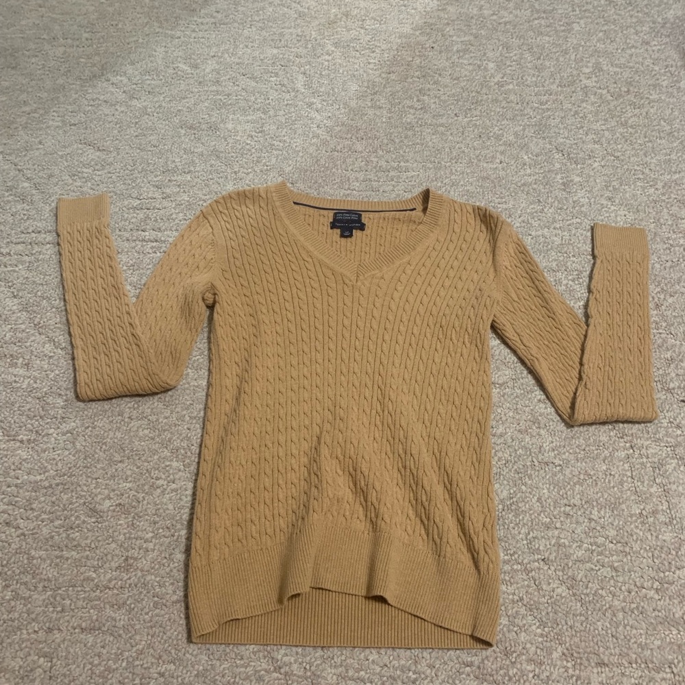 Tommy Hilfiger sweater